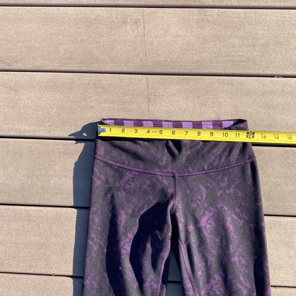 Lululemon leggings, purple and black, size 4 - Picture 8 of 12